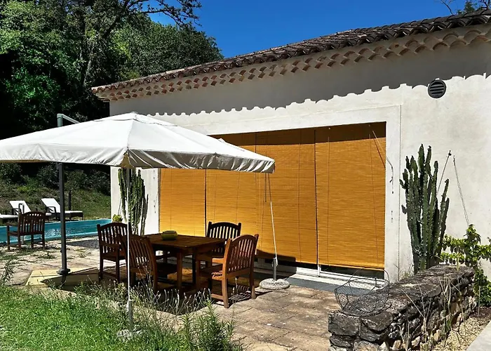 Magnan Δωμάτια σε οικογενειακή κατοικία