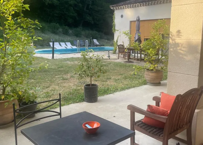 Δωμάτια σε οικογενειακή κατοικία Magnan *